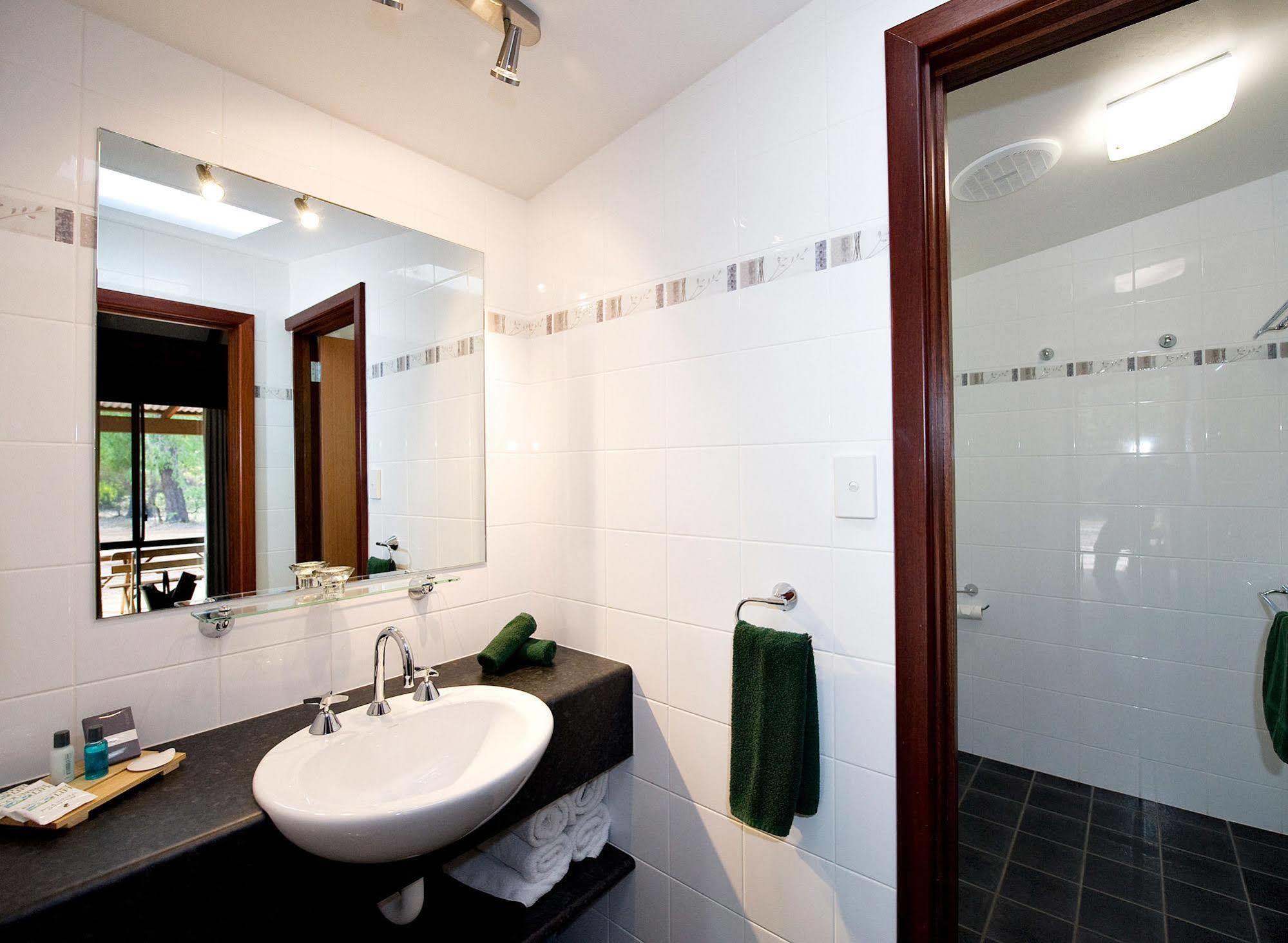 Bussells Bushland Cottages Margaret River Extérieur photo